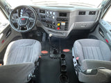 2015 Peterbilt 579 10 Spd, 709k MILES,Double Bunk, Inverter, New Brakes