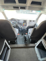 2015 Peterbilt 579 10 Spd, 709k MILES,Double Bunk, Inverter, New Brakes