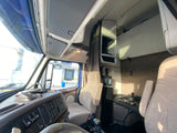 2013 Volvo VNL 670 CUMMINS ISX, NEW ENGINE IN 2016, 522K, FRIDGE, MICROWAVE, LED HEADLIGHTS