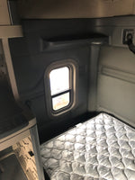 2011 FRHT Cascadia Midroof Detroit DD15, 10 Speed, CLEAN SEMI TRUCK, Virgin tires