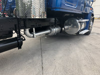 2011 FRHT Cascadia Midroof Detroit DD15, 10 Speed, CLEAN SEMI TRUCK, Virgin tires