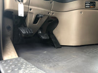 2011 FRHT Cascadia Midroof Detroit DD15, 10 Speed, CLEAN SEMI TRUCK, Virgin tires