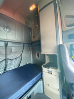 2015 Freightliner Cascadia 125, Detroit, 12 Speed AUTO, APU, 634k Miles!!!