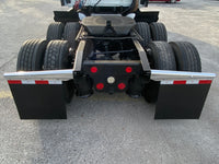 2011  Freightliner Cascadia, Detroit Diesel DD15, 10 Speed