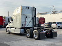 2011  Freightliner Cascadia, Detroit Diesel DD15, 10 Speed