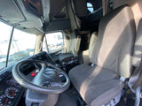 2011  Freightliner Cascadia, Detroit Diesel DD15, 10 Speed