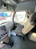 2011  Freightliner Cascadia, Detroit Diesel DD15, 10 Speed