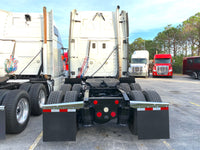 2011  Freightliner Cascadia, Detroit Diesel DD15, 10 Speed
