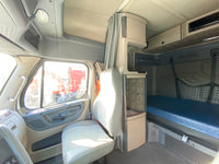 2013 Freightliner Cascadia 125, 599k, Cummins ISX, AUTO, APU, Fresh Rubber