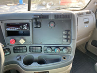 2013 Freightliner Cascadia 125, 599k, Cummins ISX, AUTO, APU, Fresh Rubber