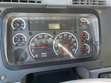 2013 Freightliner Cascadia 125, 599k, Cummins ISX, AUTO, APU, Fresh Rubber