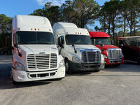 2013 Freightliner Cascadia 125, 599k, Cummins ISX, AUTO, APU, Fresh Rubber