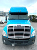 2014 Freightliner Cascadia 125, Cummins ISX, 10 Speed, APU, Fresh Drive tires,Fridge