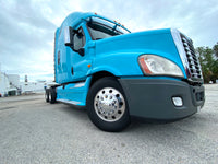 2014 Freightliner Cascadia 125, Cummins ISX, 10 Speed, APU, Fresh Drive tires,Fridge