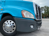 2014 Freightliner Cascadia 125, Cummins ISX, 10 Speed, APU, Fresh Drive tires,Fridge