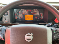 2015 Volvo VNL 670 D13,I-shift AUTO, APU, INVERTER, 627K