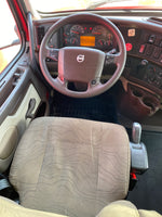 2015 Volvo VNL 670 D13,I-shift AUTO, APU, INVERTER, 627K