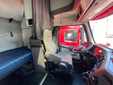 2015 Volvo VNL 670 D13,I-shift AUTO, APU, INVERTER, 627K