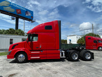 2015 Volvo VNL 670 D13,I-shift AUTO, APU, INVERTER, 627K