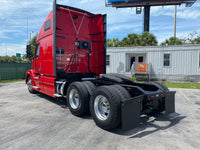 2015 Volvo VNL 670 D13,I-shift AUTO, APU, INVERTER, 627K