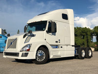 2013 Volvo VNL 670 Semi Truck, D13, 435 HP, 67" CONDO SLEEPER!