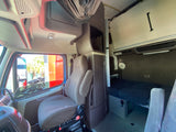 2014 Volvo VNL780, Volvo D13,  I-shift AUTO, 77" Condo + Work Station, Inverter, Fridge!