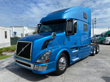 2014 Volvo VNL780, Volvo D13,  I-shift AUTO, 77" Condo + Work Station, Inverter, Fridge!