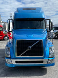 2014 Volvo VNL780, Volvo D13,  I-shift AUTO, 77" Condo + Work Station, Inverter, Fridge!