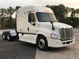 2010 Freightliner Cascadia XT Midroof Detroit DD15, 10 Speed, 669k,Headache Rack, Virgin tires, NO DEF