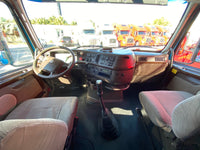 2013 Volvo VNL630 SUPER LOW MILE 219K - MINT, One owner