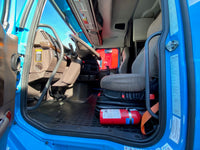 2013 Volvo VNL630 SUPER LOW MILE 219K - MINT, One owner