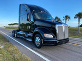 2013 KW Kenworth T700 CUMMINS,13 Speed, Double Bunk,Fresh tires,522K