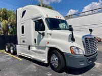 2017 Freightliner Cascadia AUTO, DD15,Thermo King APU, DOUBLE BUNK!