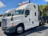 2017 Freightliner Cascadia AUTO, DD15,Thermo King APU, DOUBLE BUNK!