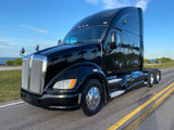 2013 KW Kenworth T700 CUMMINS,13 Speed, Double Bunk,Fresh tires,522K