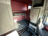 2013 KW Kenworth T700 CUMMINS,13 Speed, Double Bunk,Fresh tires,522K