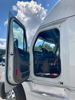2017 Freightliner Cascadia AUTO, DD15,Thermo King APU, DOUBLE BUNK!