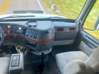 2009 Volvo VNL 670,D13, AUTO-Shift, APU, INVERTER, 900k