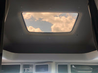 2009 Volvo VNL 670,D13, AUTO-Shift, APU, INVERTER, 900k