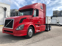 2012 Volvo VNL 670 CUMMINS ISX, AUTO, APU, INVERTER, 615K