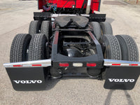 2012 Volvo VNL 670 CUMMINS ISX, AUTO, APU, INVERTER, 615K