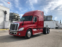 2011 Freightliner Cascadia Cummins ISX, APU, AUTOMATIC, 600k