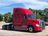 2011 Freightliner Cascadia, NEW TIRES,  860k, Cummins ISX, ULTRASHIFT, APU
