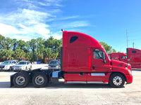 2011 Freightliner Cascadia, NEW TIRES,  860k, Cummins ISX, ULTRASHIFT, APU