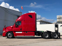 2011 Freightliner Cascadia, NEW TIRES,  860k, Cummins ISX, ULTRASHIFT, APU