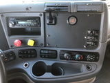2011 Freightliner Cascadia, NEW TIRES,  860k, Cummins ISX, ULTRASHIFT, APU