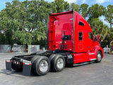 2015 KW Kenworth T680, Automatic, 657k Miles, APU, Collision Mitigation, NEW TIRES!!