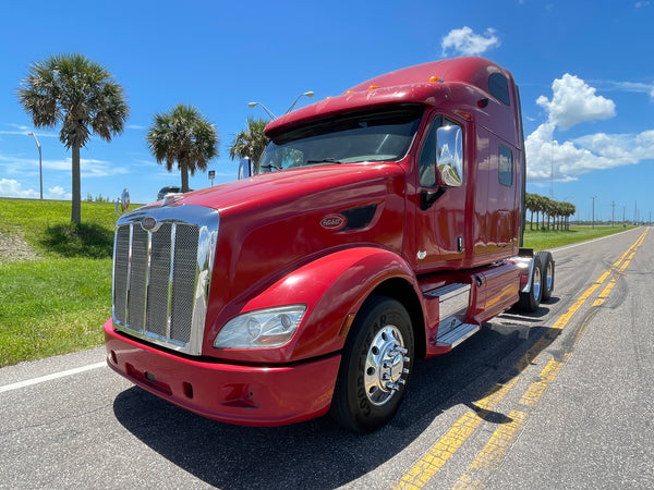 2013 Peterbilt 587, 13 Speed, CUMMINS ISX, 450HP!!!