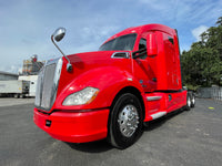 2015 KW Kenworth T680, Automatic, 657k Miles, APU, Collision Mitigation, NEW TIRES!!