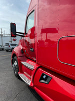 2015 KW Kenworth T680, Automatic, 657k Miles, APU, Collision Mitigation, NEW TIRES!!